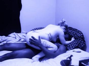 Хардкорный секс с большой шикарной задницей и профессиональным большим черным членом