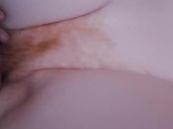 Рыжая мамаша крупным планом вебкамера трахается