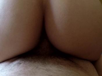 Сводная сестра латина просыпается возбужденной и хочет мою порцию спермы