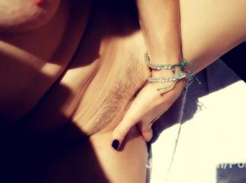 Le pre est absent la bellemre baise avec son fils 13