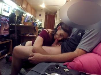 Он не знает что я записываю нас изменяющих скрытую камеру