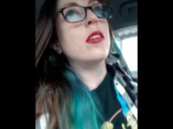 Покупаю колготки и писаю в них