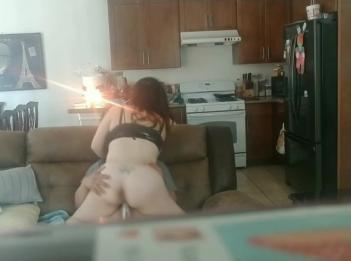 Езда кремового Дика