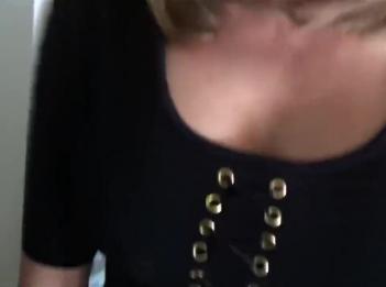 Утренний секс с мачехой