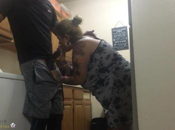 Бог похоти  i8her314 трахает Lusty на кухне