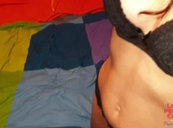 Домашнее MILF Francaise marie libertine perd au strip poker elle doit me vider compltement